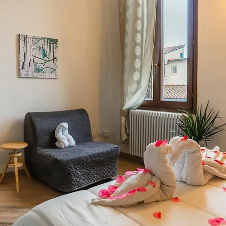 Deluxe Apt+private Parking Apartmán