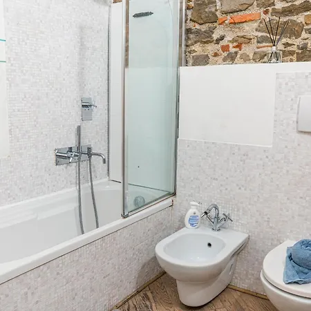 Deluxe Apt+private Parking Florencie